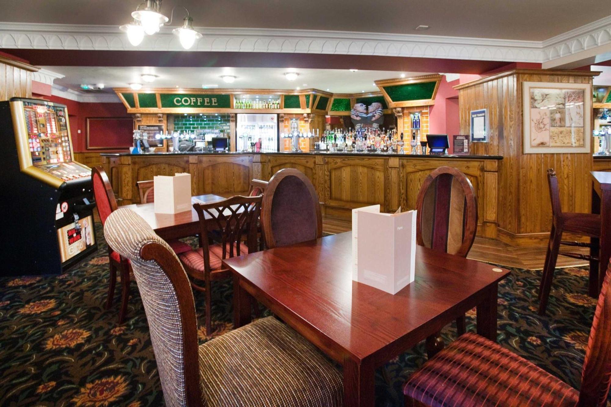 The Unicorn Hotel Wetherspoon Ripon Exterior photo