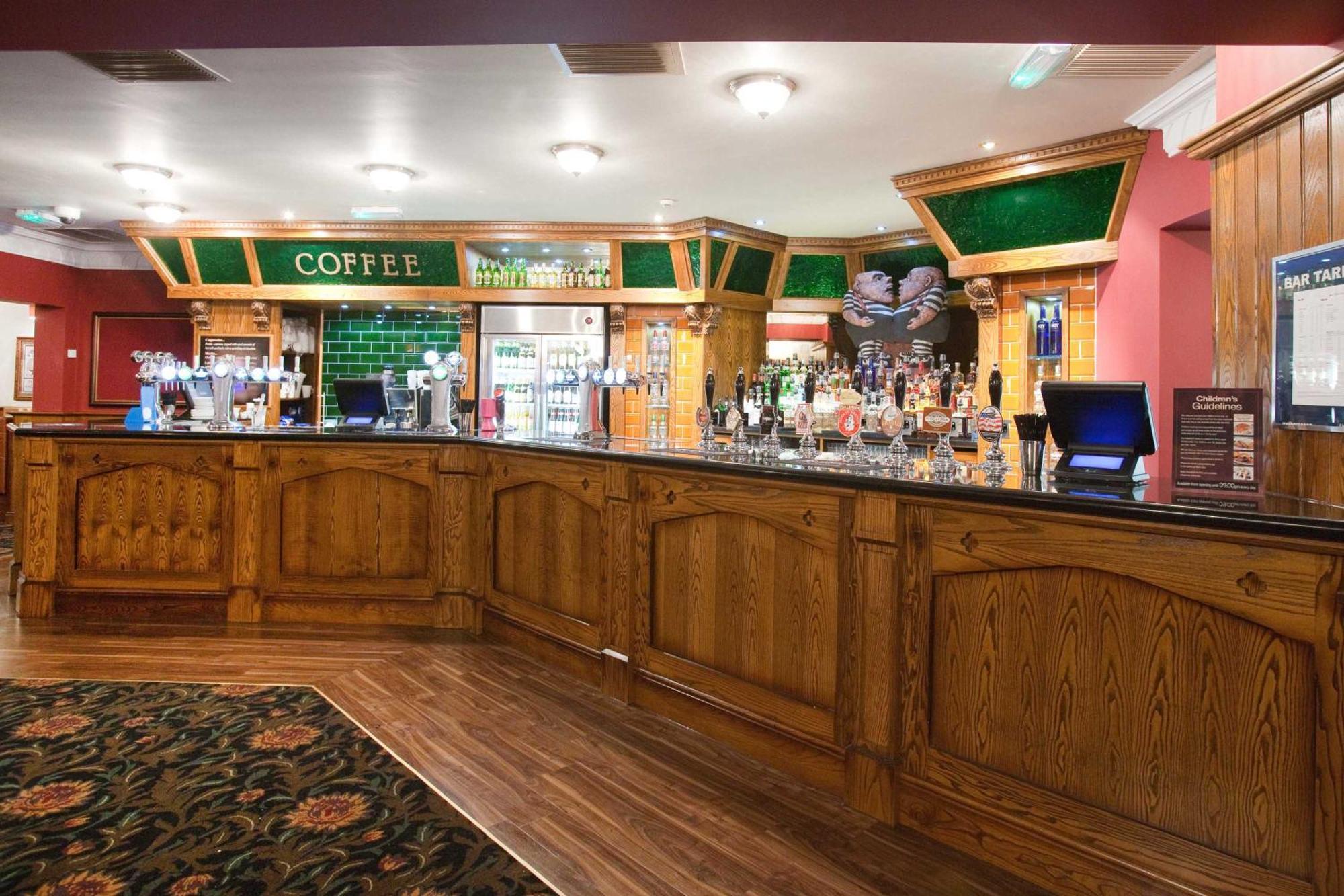 The Unicorn Hotel Wetherspoon Ripon Exterior photo