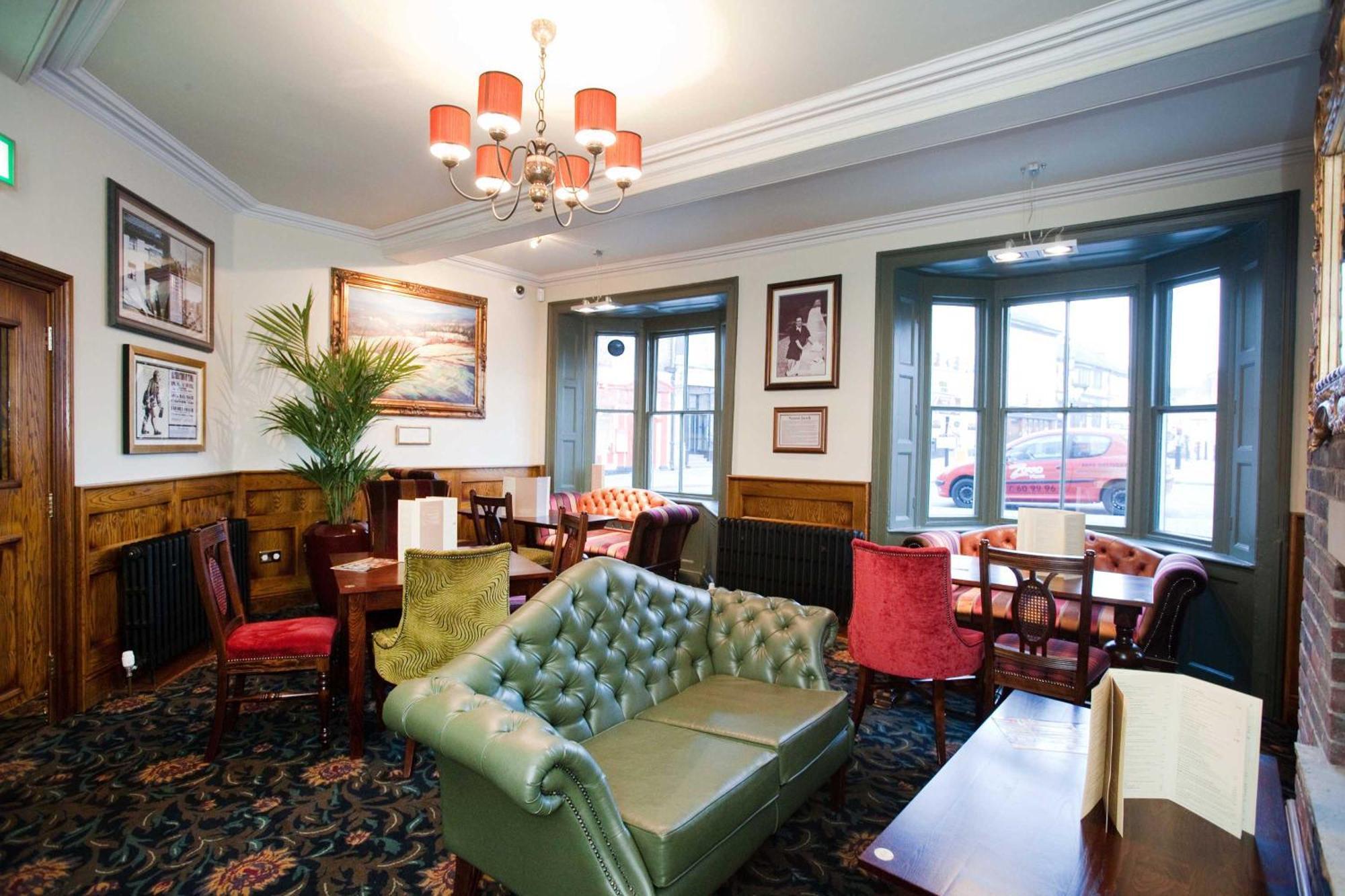 The Unicorn Hotel Wetherspoon Ripon Exterior photo