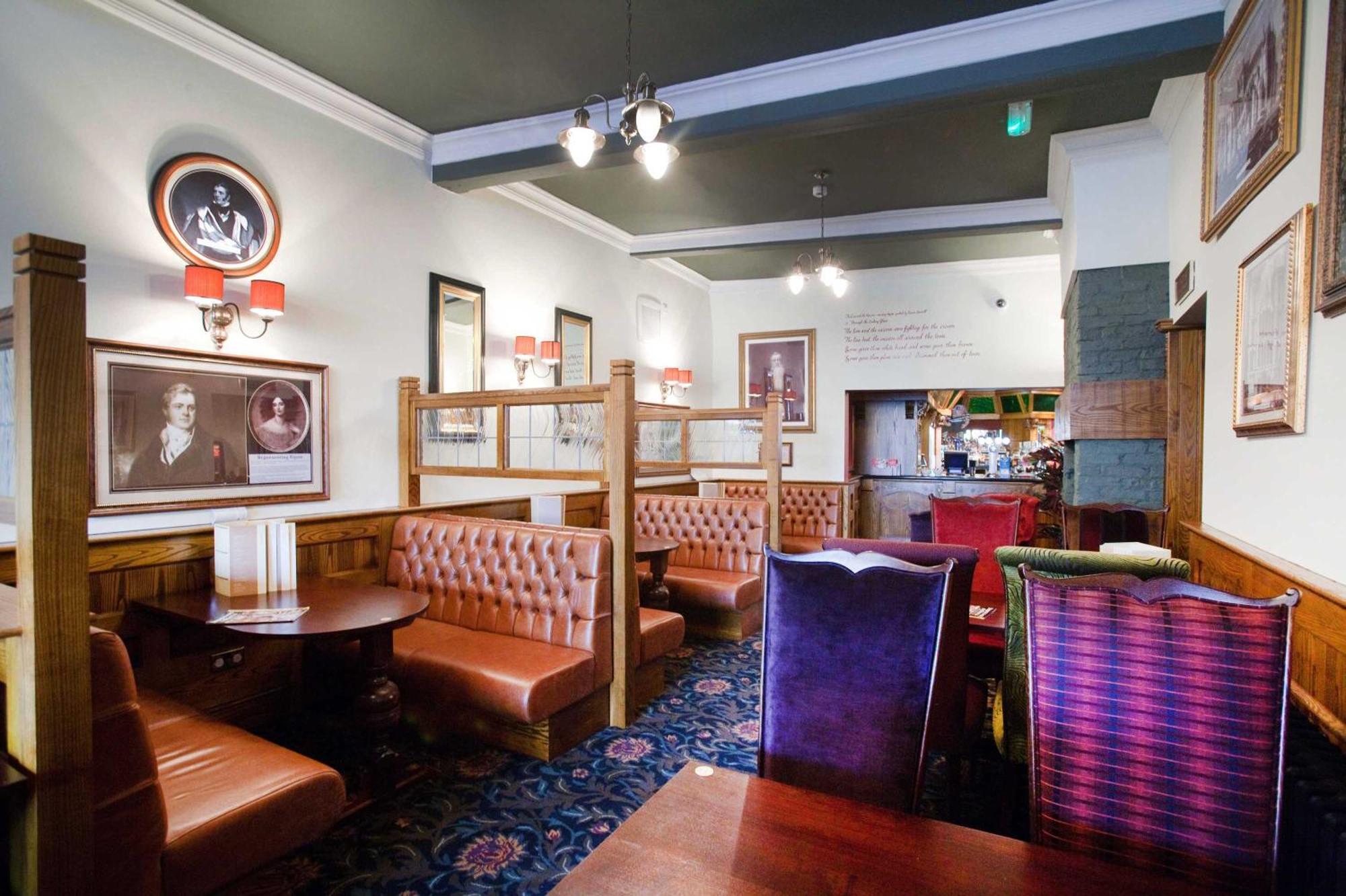 The Unicorn Hotel Wetherspoon Ripon Exterior photo